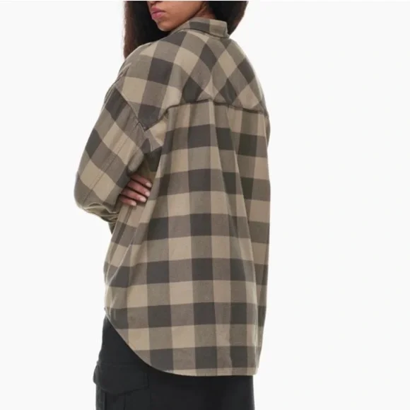 Aritzia Wilfred Free Relaxed Shirt - Picture 4 of 5